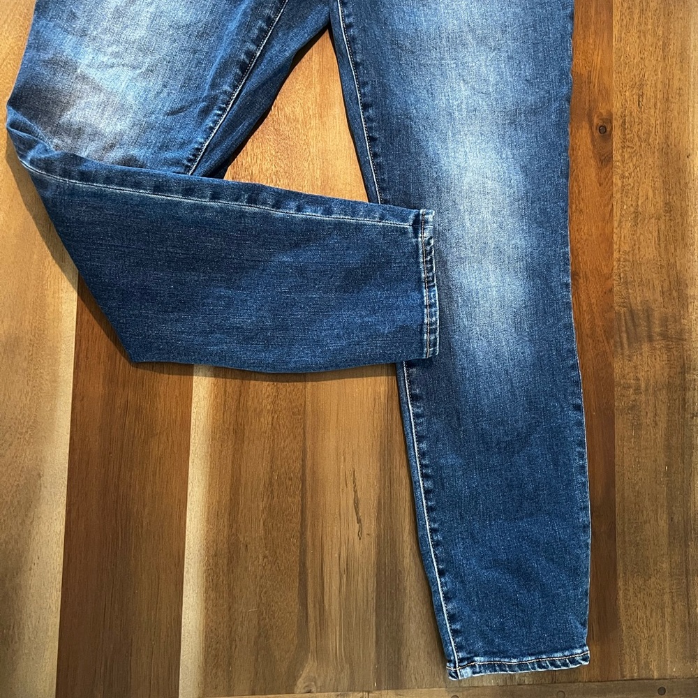 HATCH Slim Maternity Jeans - Picture 7 of 9